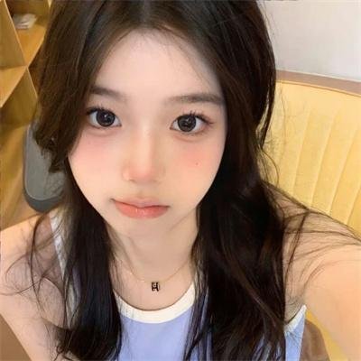 面纱下的足球杯